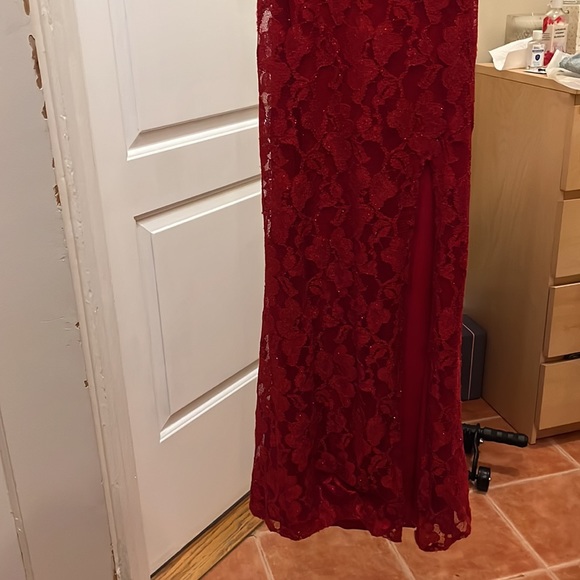 Red Lace Gown - Picture 3 of 5